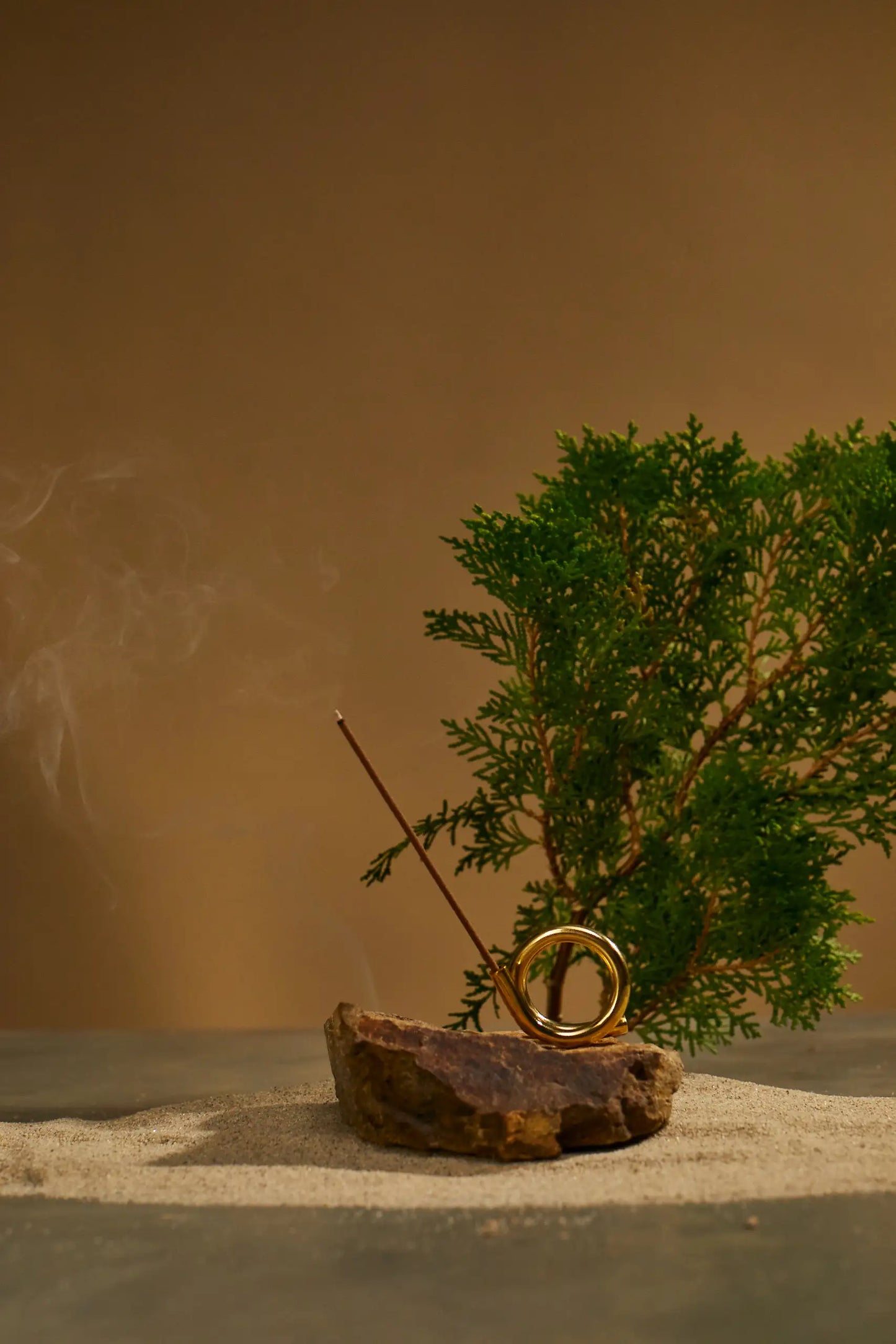 Subtle Bodies手造黃銅線香座 Copper Brass Incense Holder - Q Shape