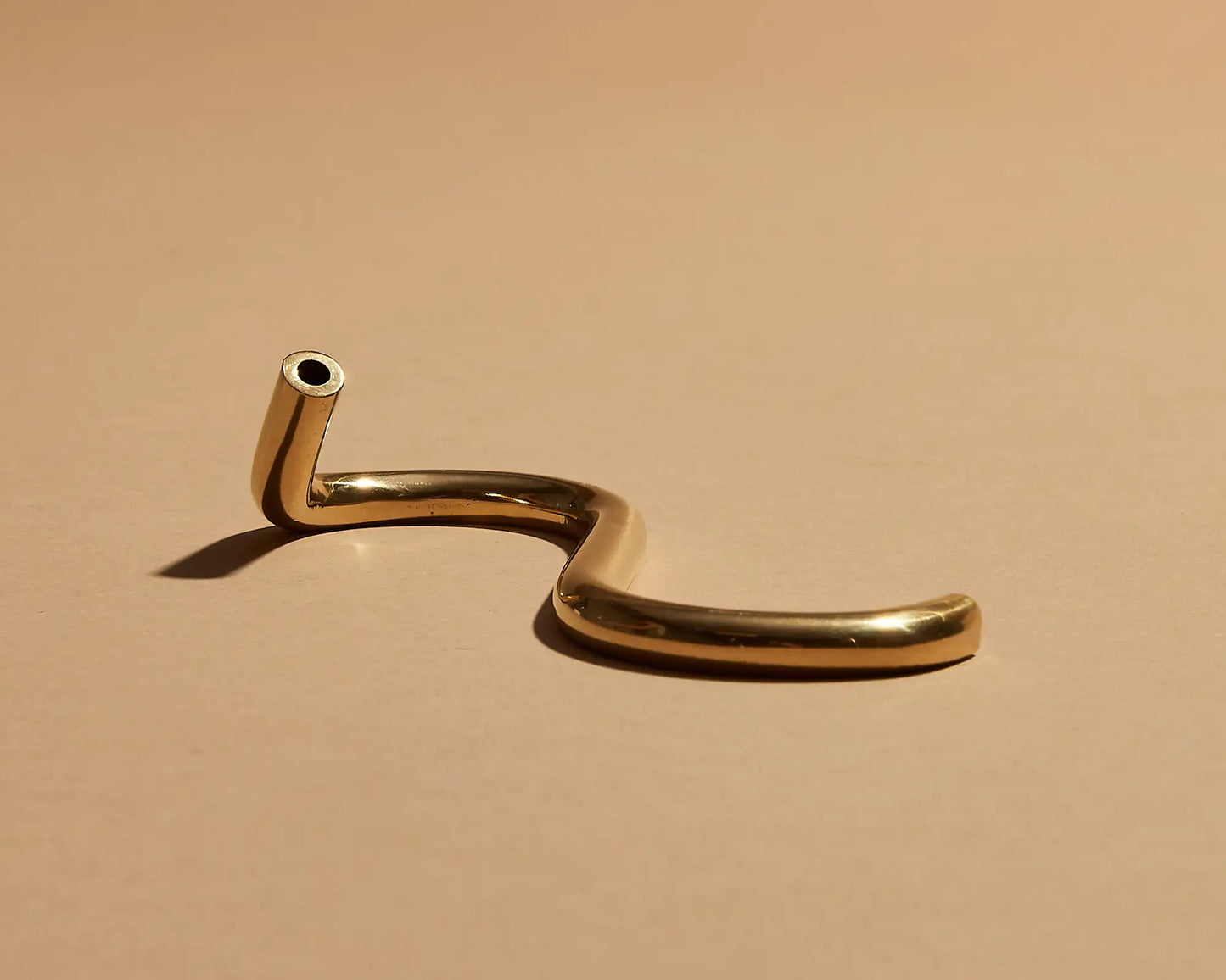 Subtle Bodies手造黃銅線香座 Copper Brass Incense Holder - S Shape